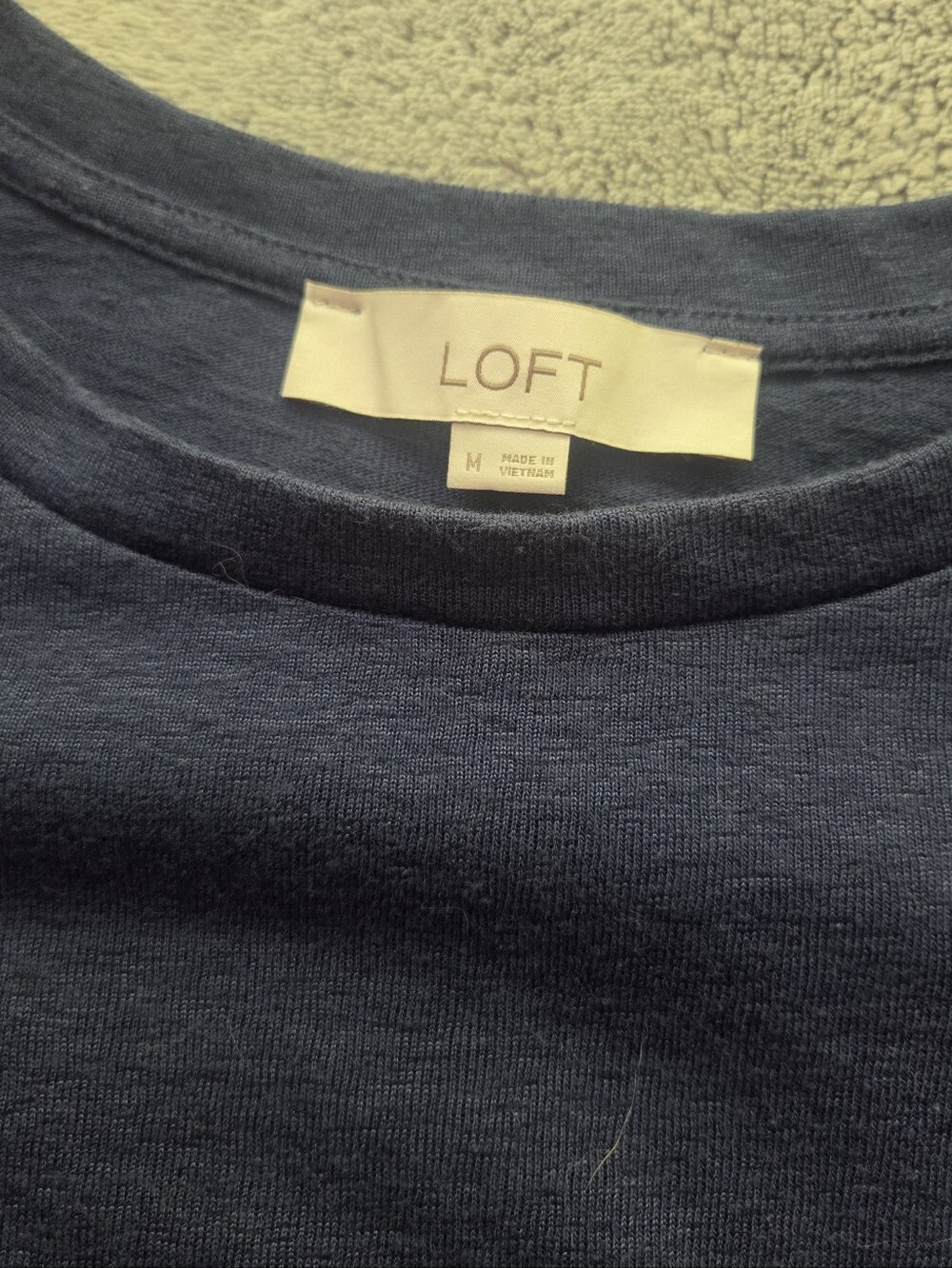 🔷️ LOFT Navy Ruffle Sleeve Tee Size Medium - Picture 2 of 4